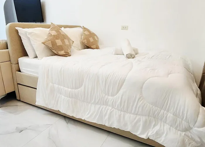 Ajb Royal Ocean Crest Mactan Appartamento Cebu